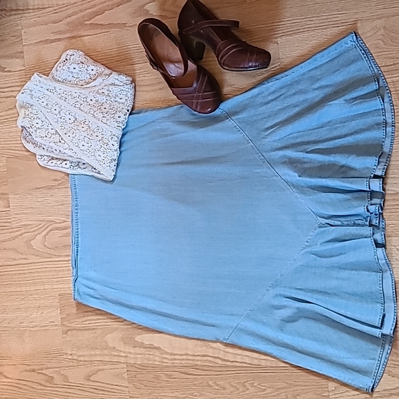 Emma James Dresses & Skirts - Tencel/cotton flared skirt